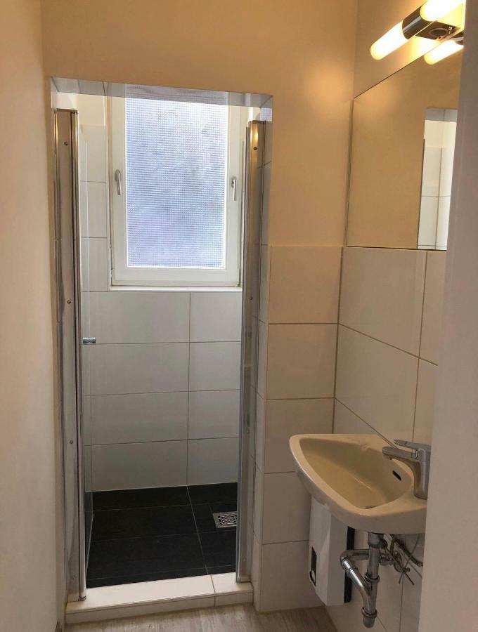 Moderne und gemütliches Appartement im EG mit eigenem Zugang in guter Wohnlage Mülheim an der Ruhr Exterior foto